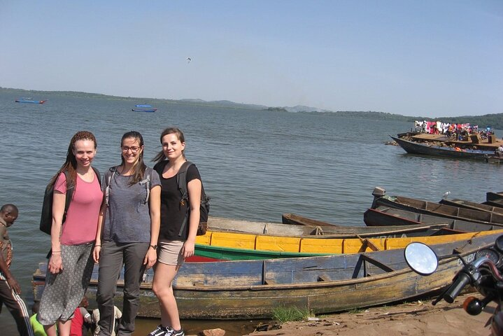 Equator Island tour Entebbe and Lake Victoria exprience. - Photo 1 of 2