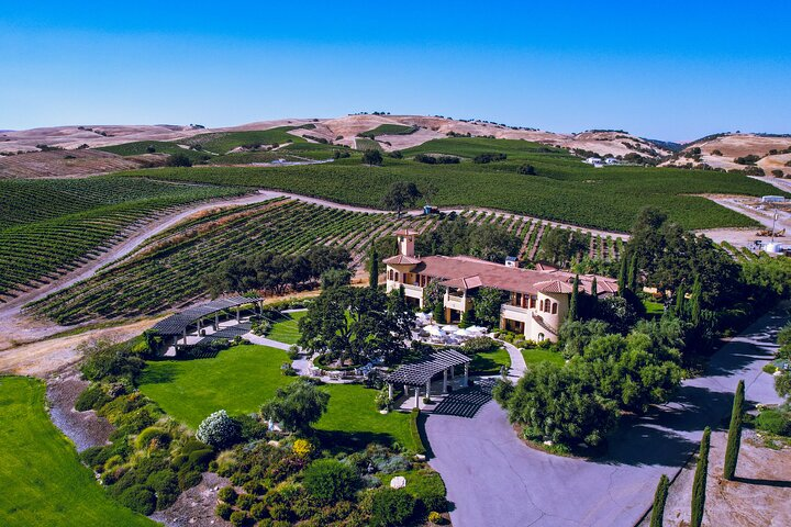 3-Winery Tour: Tastings Lunch Included from Paso/Atascadero in