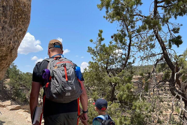 Grand Canyon Tour Custom Guided Hike in Grand Canyon Pelago