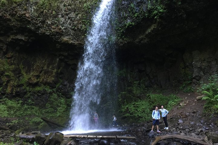 Hike and Bike Tour to Columbia River Gorge Waterfalls in Portland