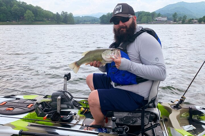 Kayak fishing guides and scenic paddle tours in Asheville Pelago
