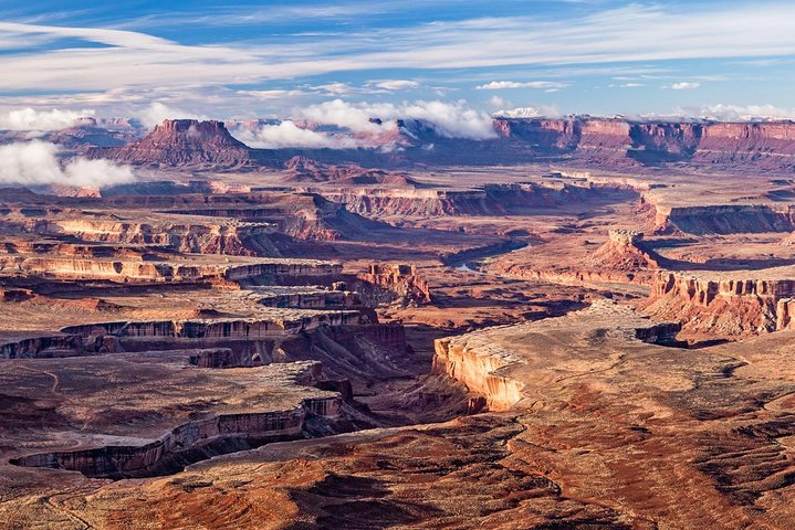 Sunrise photography in Dead Horse Point and Canyonlands National