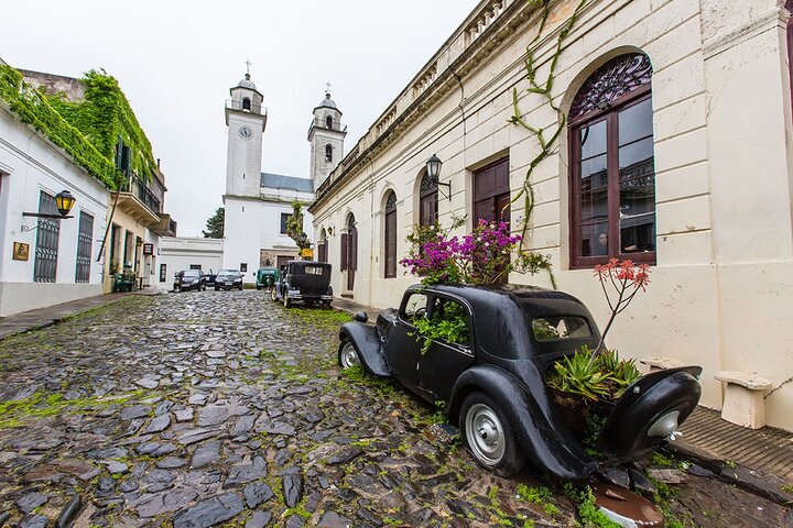 Colonia del Sacramento - Regular Tour - Photo 1 of 12