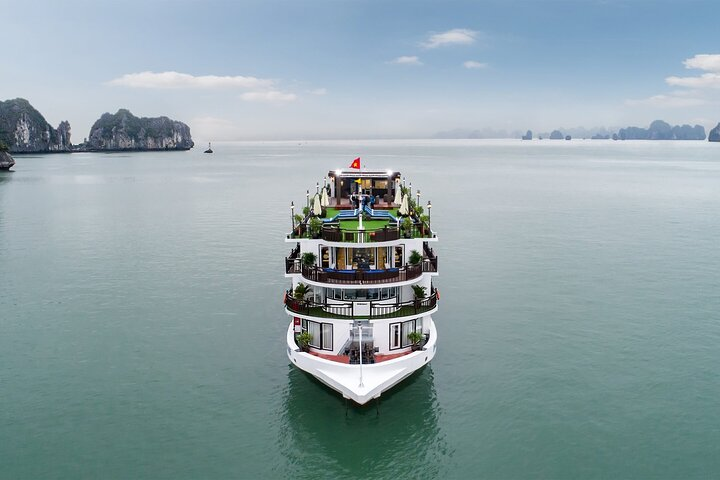 1 night excursion over Santa Maria Cruise - Photo 1 of 9