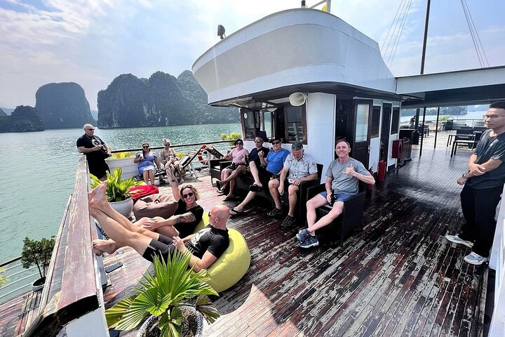 2 Days Package Explore Halong Bay with Le Journey Cruise