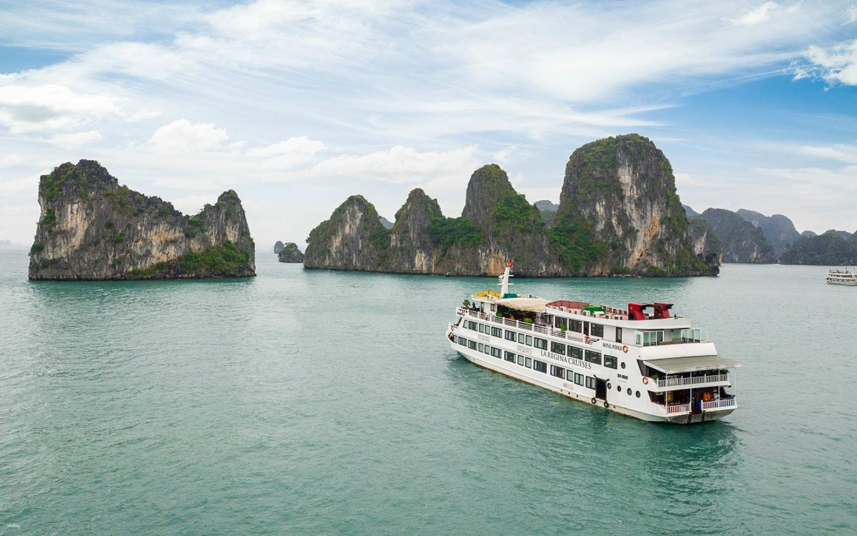 La Regina Royal 2D1N Cruise | Explore Ha Long Bay with Sung Sot & Ti Top | For non-Vietnamese Travelers - Photo 1 of 10