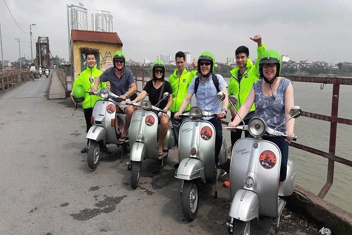5hrs explore Hanoi THE GREAT OUTDOOR on Vespa | Longbien bridge - Banana Island - Photo 1 of 7