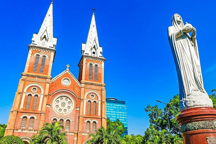 7-Day Vietnam Private Tour to Hanoi, Ho Chi Minh City, and Cruise on Halong Bay - Photo 1 of 22