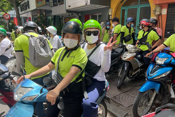 saigon on motorbike team
