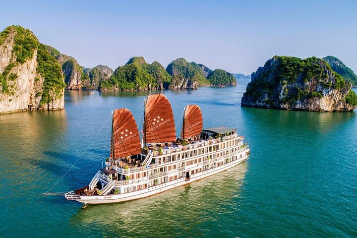Arcady Boutique Luxury Cruise in Halong from Hanoi by Expressway