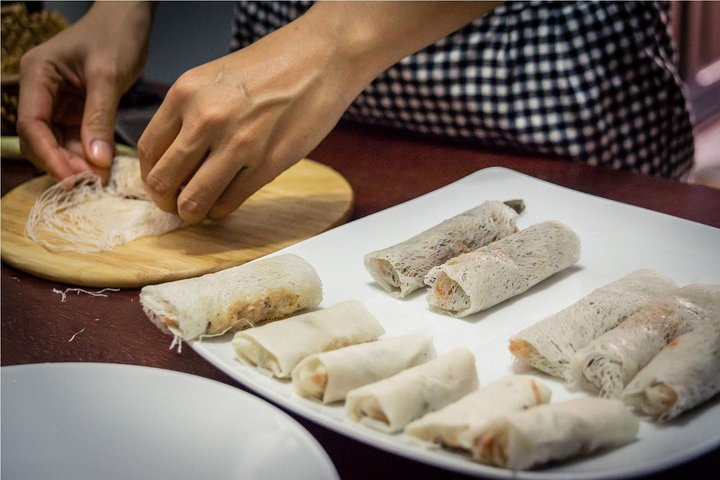 Authentic Vietnamese Home Cooking Class with Lua - Photo 1 of 10