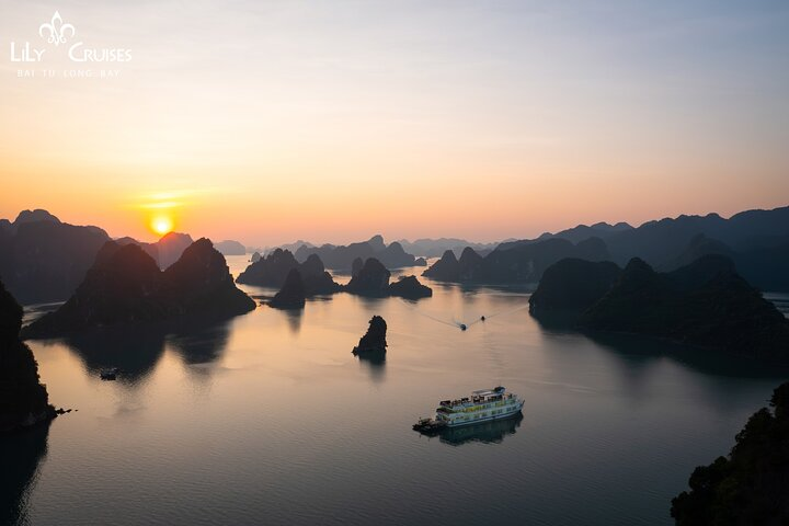 Hanoi: 2-Day Bai Tu Long Bay Escape aboard Treasure Junk Cruise - Photo 1 of 5