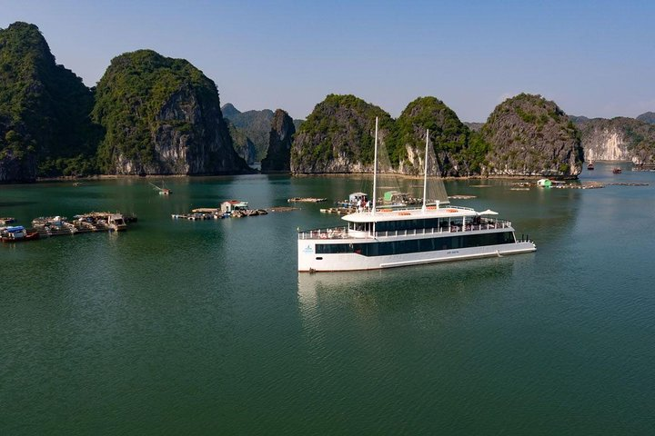 Best Cruise In Halong Bay - Jade Sails Cruise - Photo 1 of 7