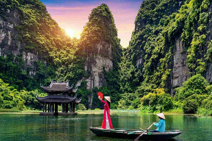 BEST RATE GUARANTEED 1 Day Trang An - Tam Coc - Mua Cave - Hoa Lu - Photo 1 of 25