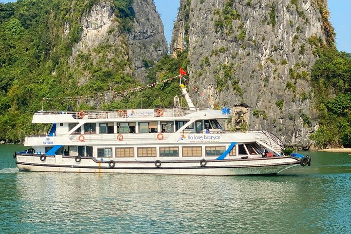 BEST SELLER - Halong Luxury Day Cruise - Great 1 Day Tour on Bay