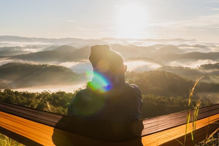 Chasing the sunrise above misty valley - Breakfast included - Photo 1 of 12