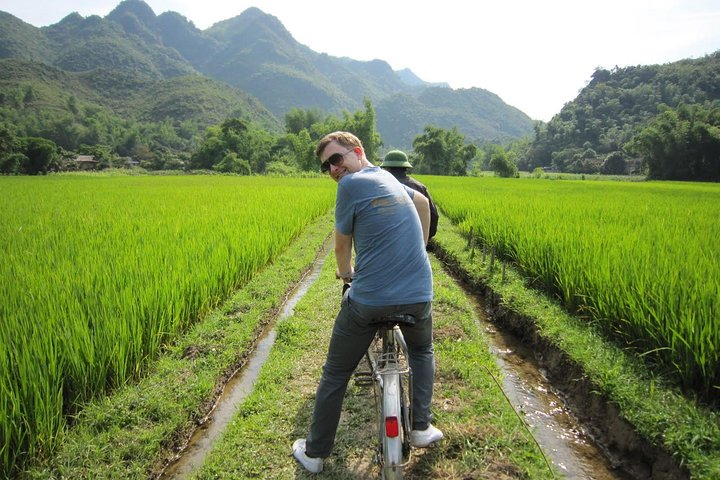 Countryside biking tour 