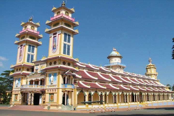 Cao Dai temple
