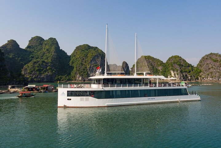 DELUXE Halong Bay Full Day Tour From Hanoi - Daily Operated 2022-2023