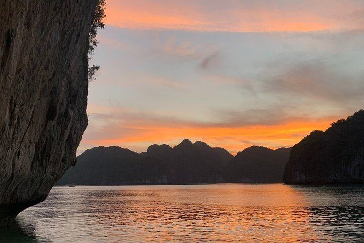 Sunset & Bioluminescent Plankton Kayaking Lan Ha bay  - Photo 1 of 7