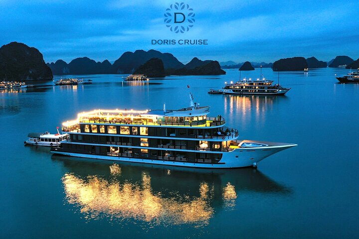 Doris Cruise - Luxury Overnight Cruise in Halong Bay & Lan Ha Bay (2D1N )