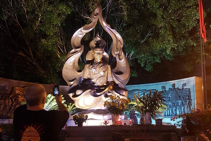 Escape from the city-center, private street food and sight-seeing tour  - Photo 1 of 7