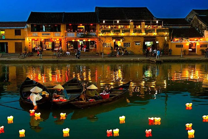 Explore Hoi An on Foot - Photo 1 of 5