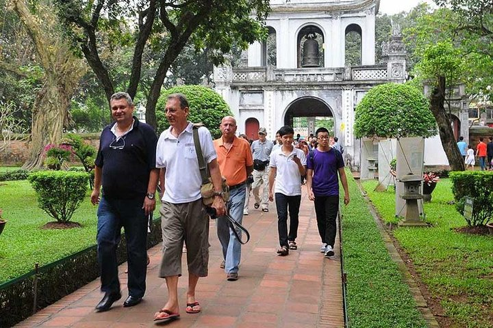 Visiting Temple of Literature