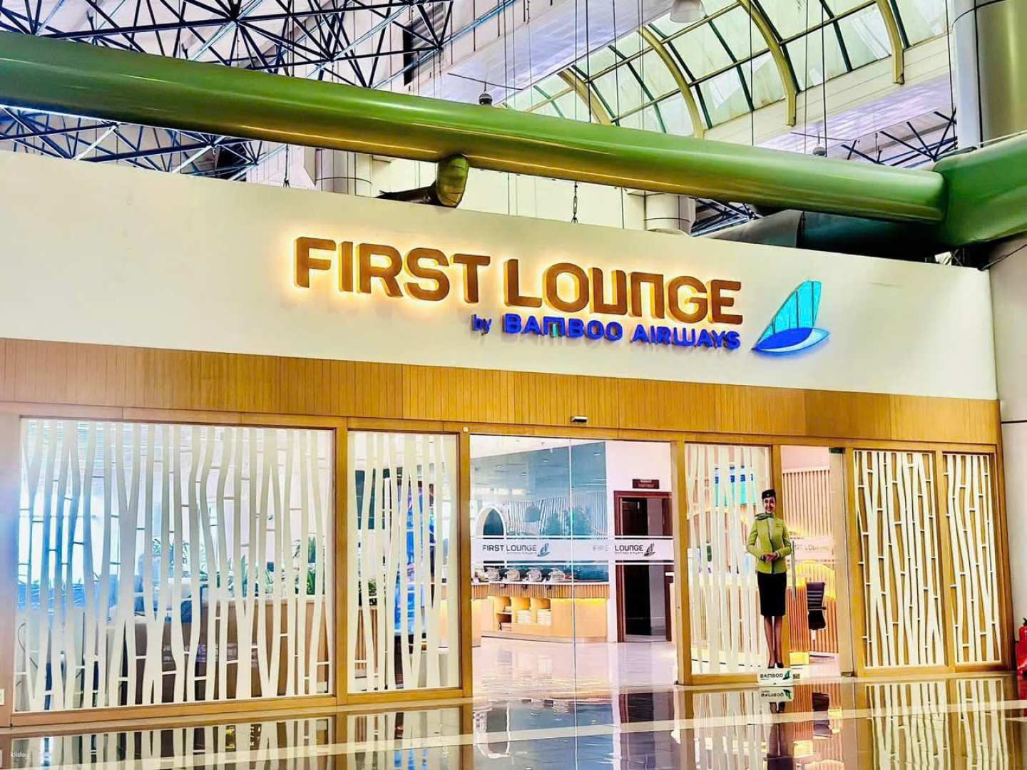 First Lounge (Domestic Terminal) At Noi Bai International Airport (3 hours) | Hanoi - Vietnam - Photo 1 of 6