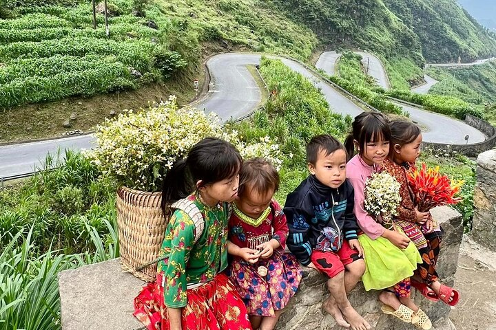 Ha Giang Loop Motorbike Tour - 4 Days and 3 Nights!