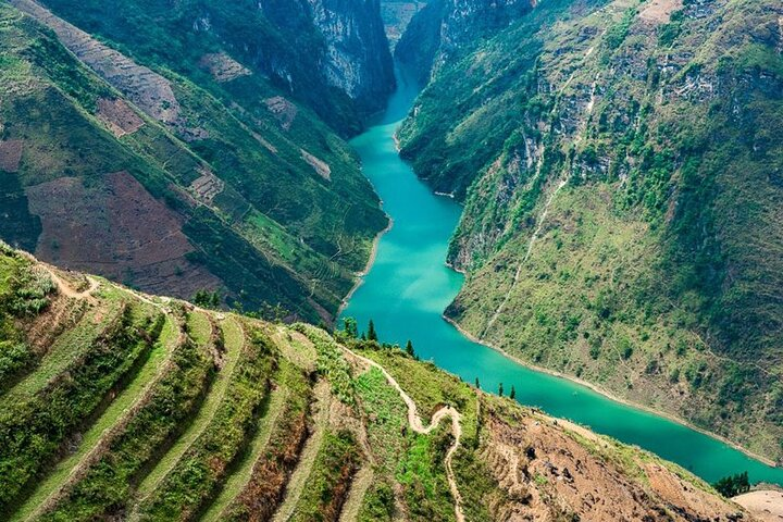 Ha Giang 4D4N Small Group Tours by Motorbike -All inclusive