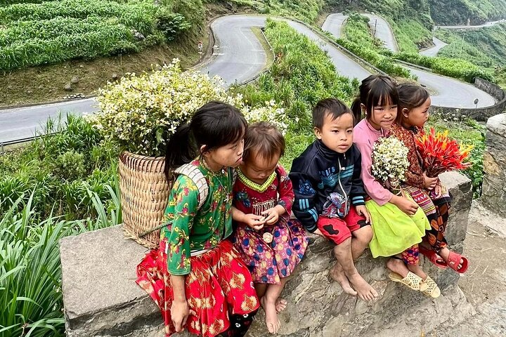 Ha Giang Loop - 2 Day Private Car Tour Through Mountains