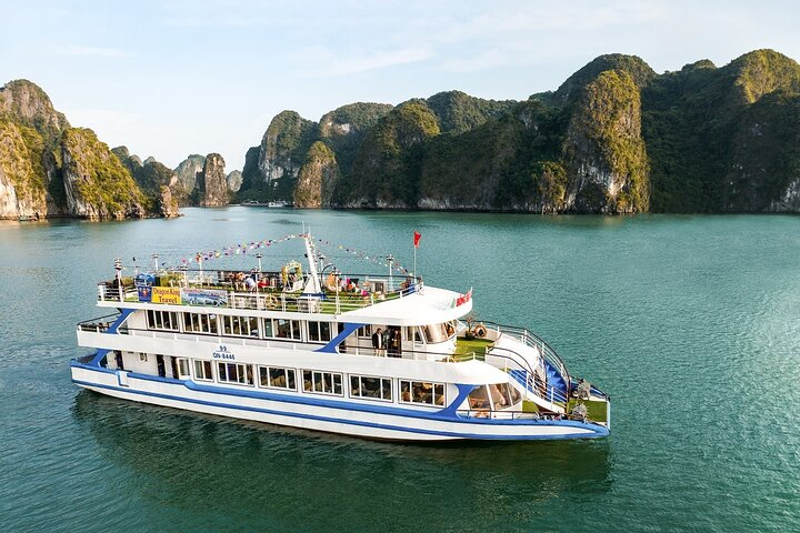 Ha Long Bay Day Cruise, Cave, Kayaking, Swimming, Bus & Lunch - Photo 1 of 25
