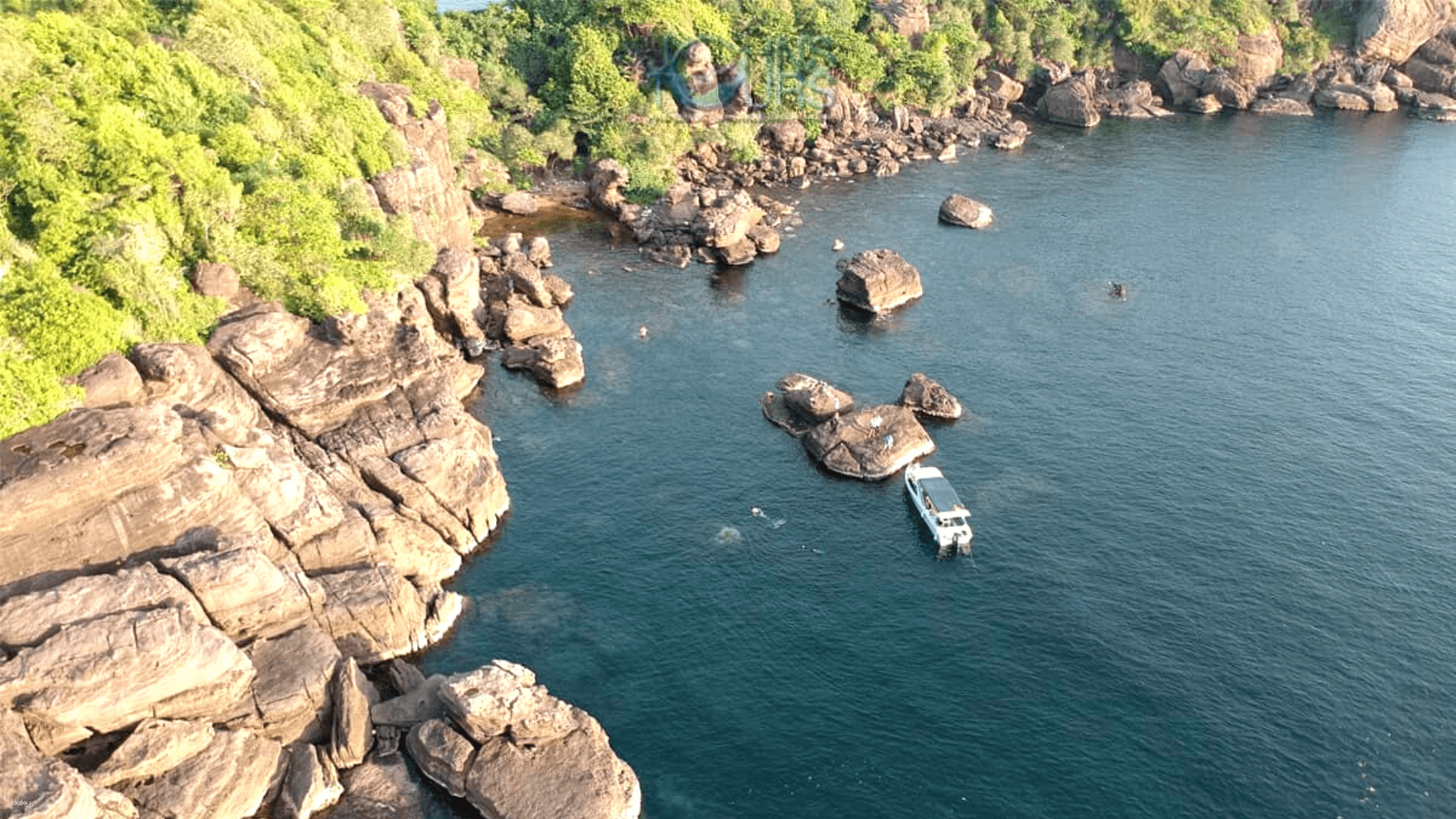 Half Day Tour | Hon Buom & Hon May Rut: Snorkeling, BBQ And Watch Sunset - Photo 1 of 7