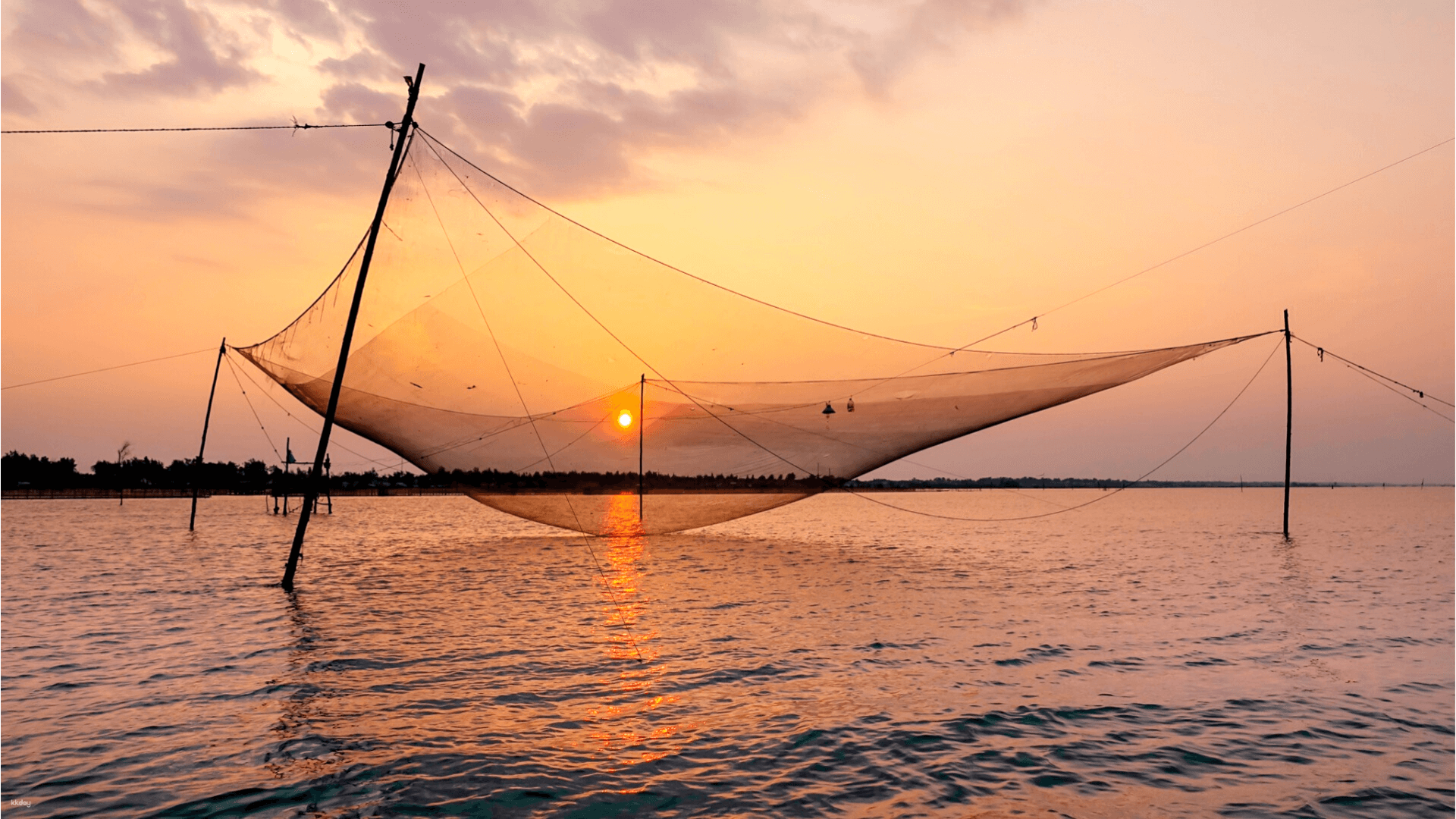 Half Day | Watching Sunrise Over Tam Giang Lagoon - Photo 1 of 7