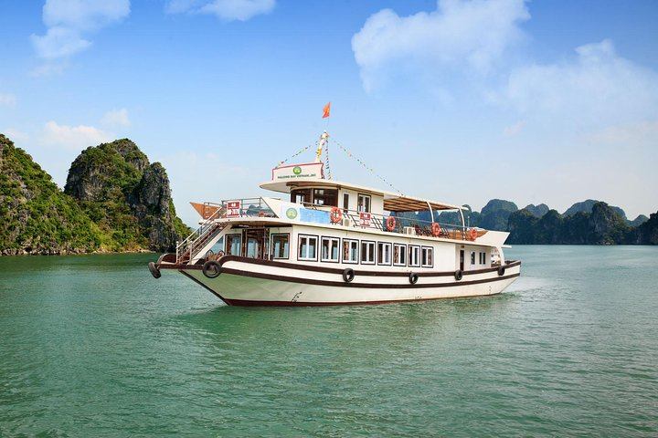 Halong Bay Cruise One Day Tours included Pick up & Transfers - Photo 1 of 6