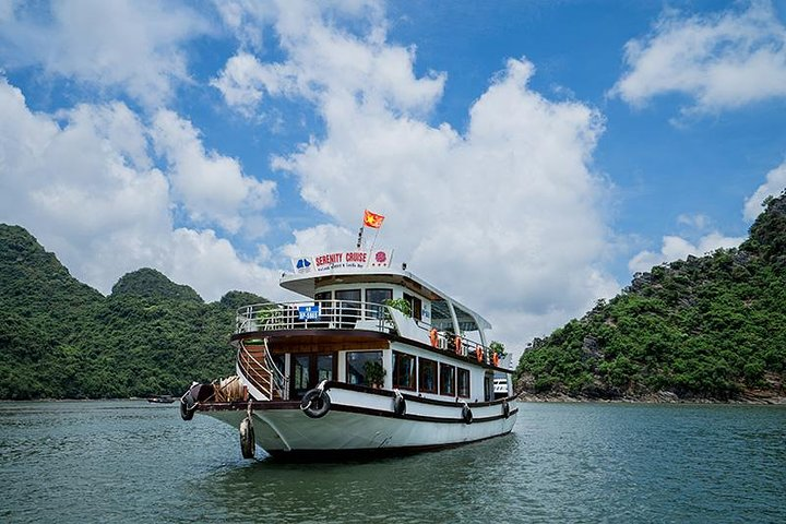 Experience the stunning limestone karsts of Halong Bay from the comfort of your boat complete with delicious seafood kayaking adventures and scenic hikes. Perfect for a day of exploration!
