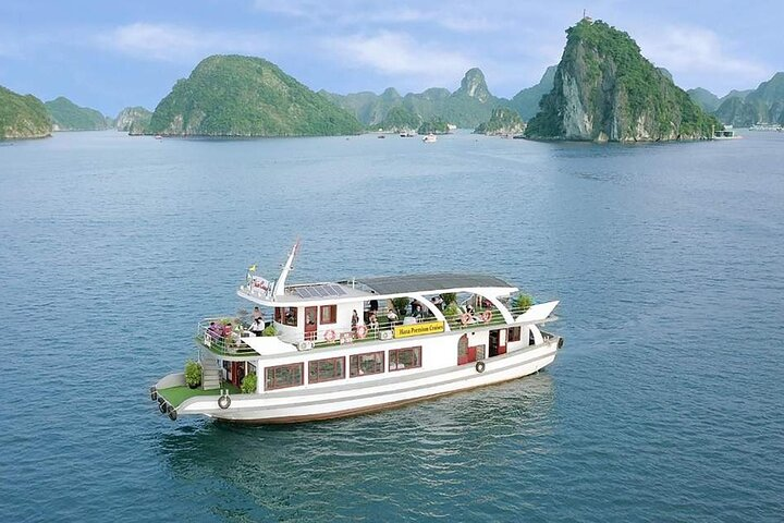 Halong Luxury Cruise Day Tour from Hanoi & Small Group on Boat