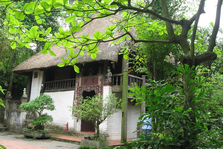 Hanoi Airport Departure Transfer With THANH CHUONG VIET PALACE ARTS TOUR  - Photo 1 of 2