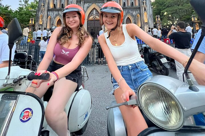 Hanoi After Dark By Vespa: Outstanding Food & Local Vibes - Photo 1 of 25