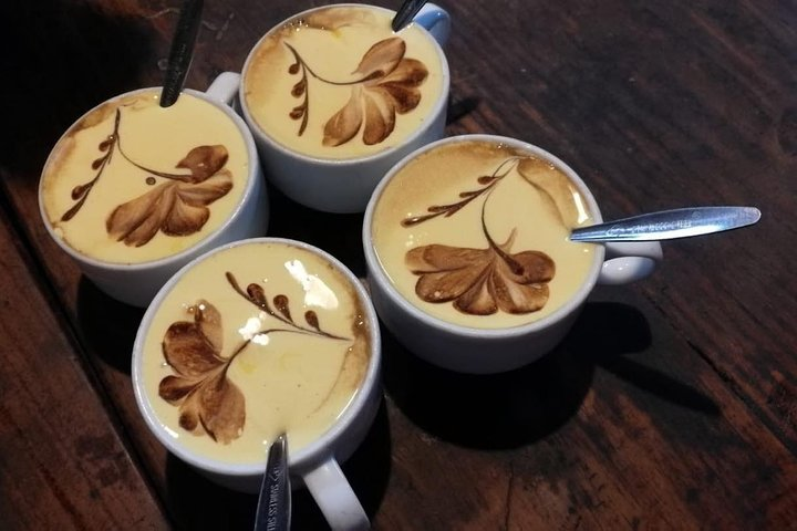 Famous egg coffee that you "must try"