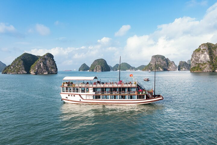 Hanoi: 3-Day Ninh Binh Trip and Ha Long Bay 4-Star Cruise - Photo 1 of 22