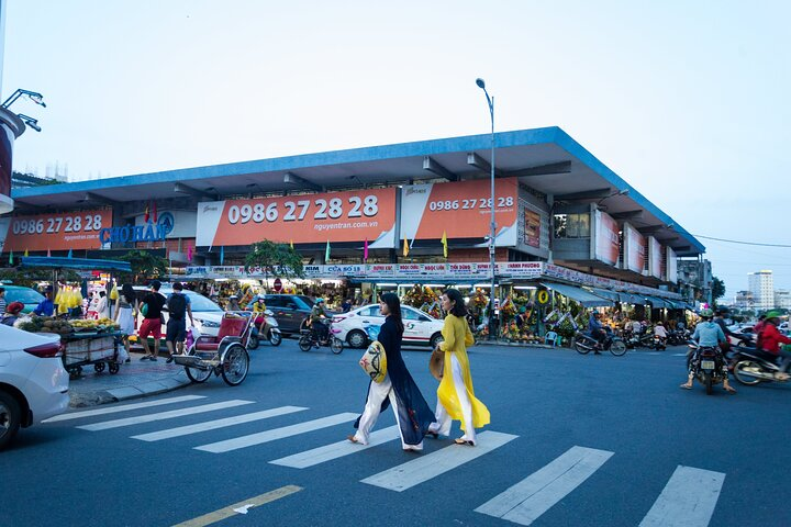 Highlights of Da Nang City & shopping at Han Market  - Photo 1 of 6