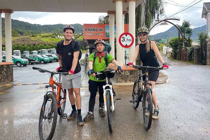 Bike and Hike to Lang biang Peak - Photo 1 of 23