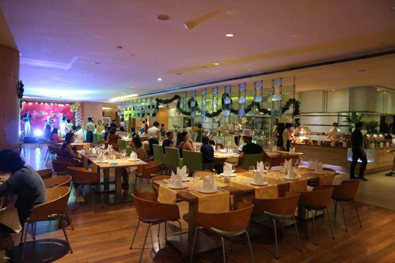 [Hotel Buffet] Nha Trang Sheraton Seafood Buffet - Photo 1 of 7