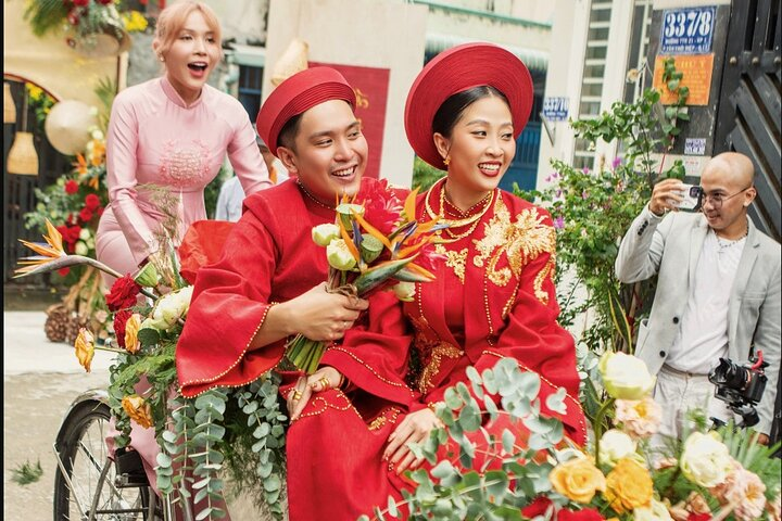 Hue Culinary Odyssey: Unveiling the Secrets of Flavorful Streets - Photo 1 of 13