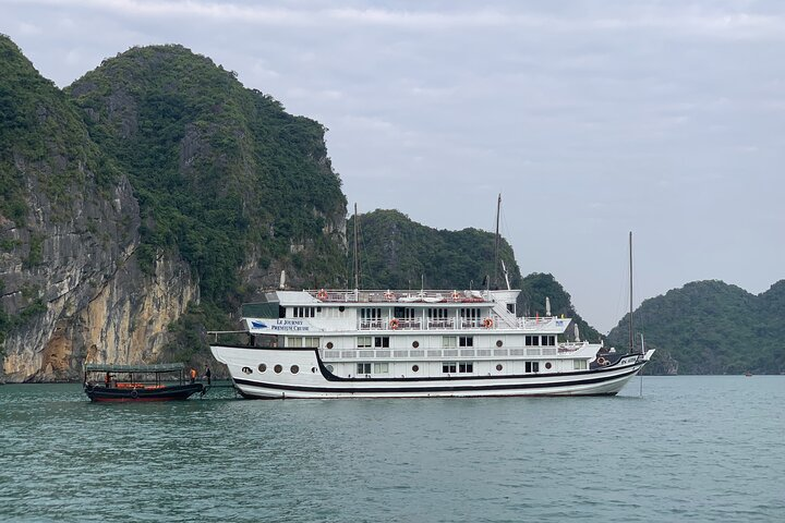 Halong Bay Le Journey Premium Cruise with Amazing 2 Days on Bay.