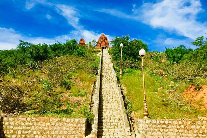 Magnificent Pink Sand Dune, explore the beauty of nature with your Local Guide - Photo 1 of 6