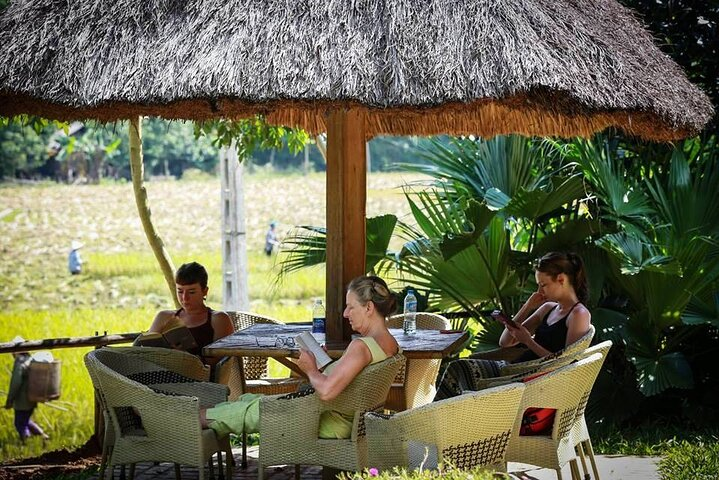 Mai Chau 2 Days 1 Night Tour from Hanoi :Biking & Ethnic Villages