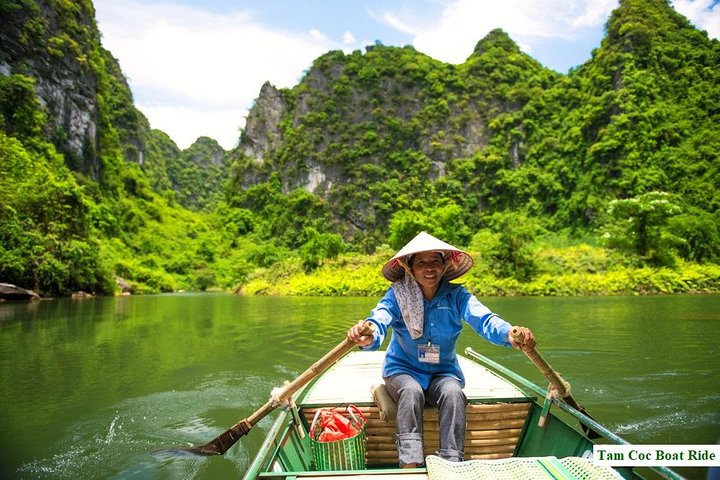 Tam Coc boat ride